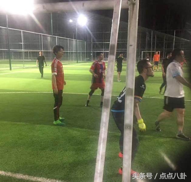 鹿晗怎么不去别的娱乐公司,鹿晗怎么没上2022春晚