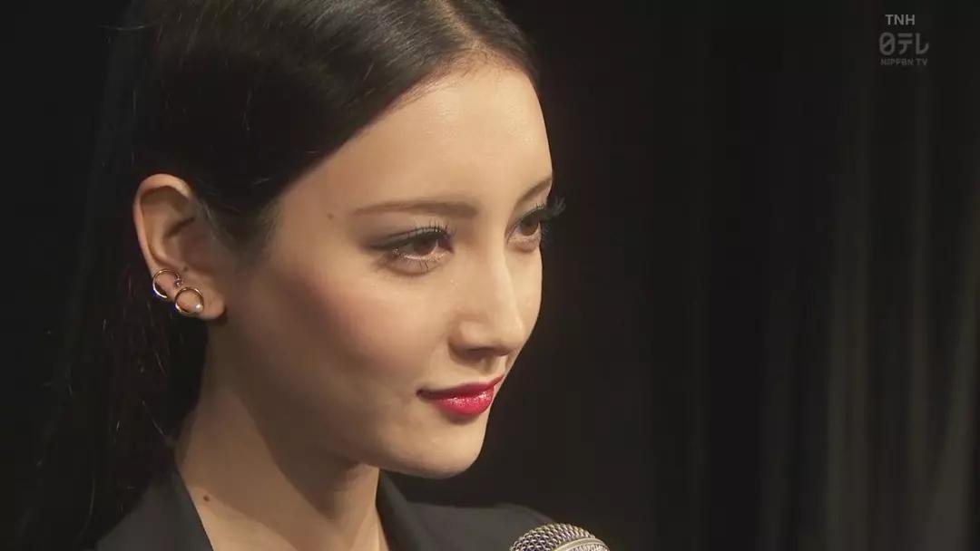 这双大长腿我要承包了！这一次菜菜绪比恶女更可怕