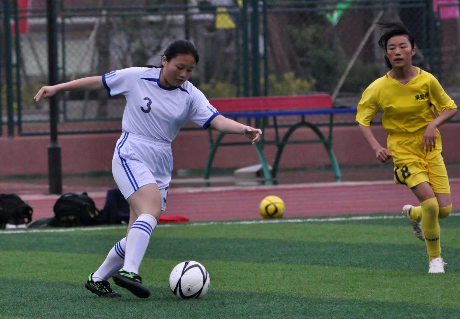 飞旋足球,滁州足球比赛视频