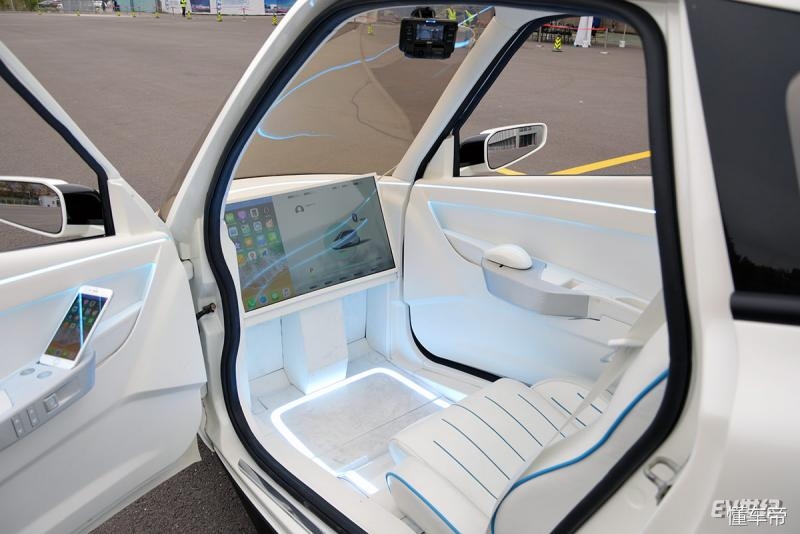 解决最后一公里的新出行利器体验凌云两轮电动车