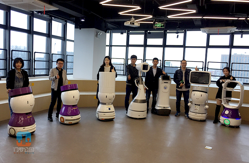 门罗专访｜加速落地，方显价值——擎朗智能CEO李通