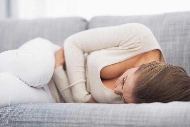 月经期间腰疼下坠感月经量少,月经期间腰疼吃什么食物最好