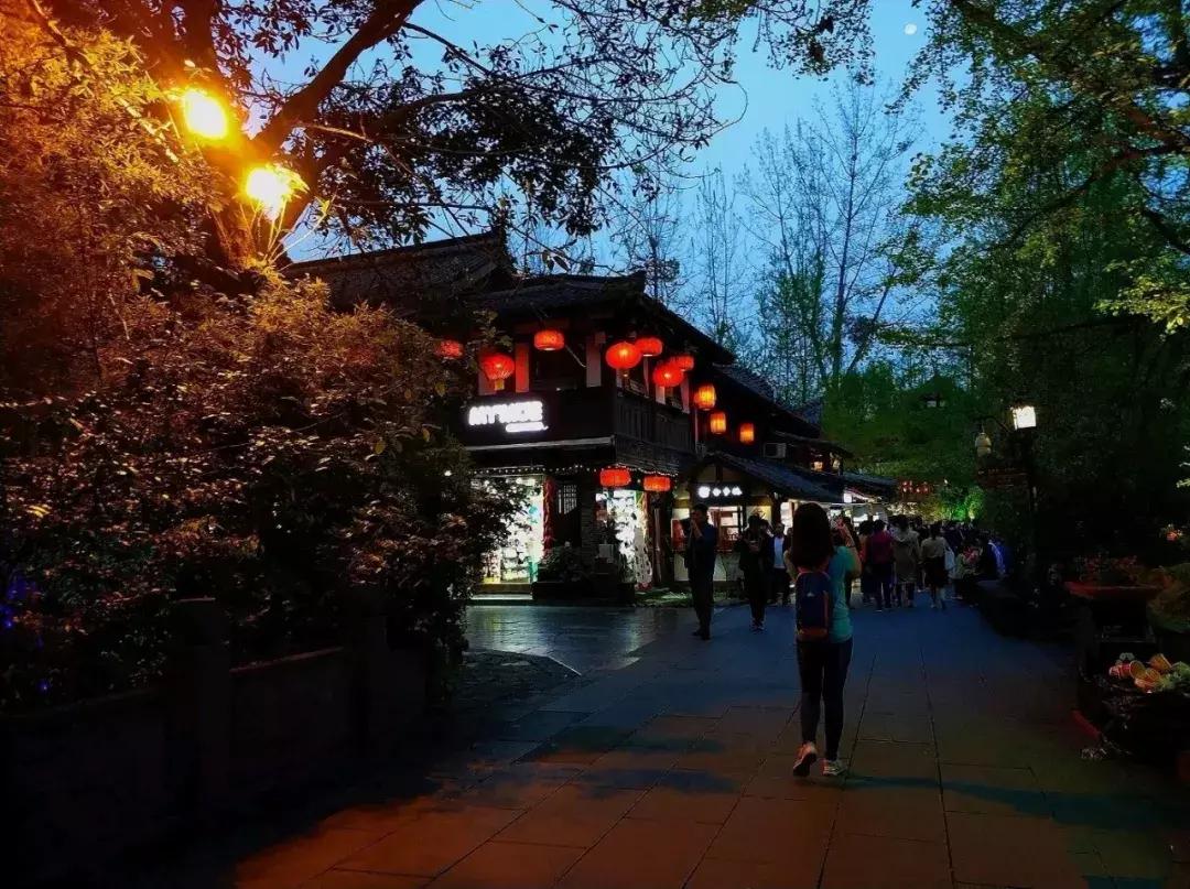 成都五日游最佳攻略及费用自由行,成都三日游最佳攻略超详细