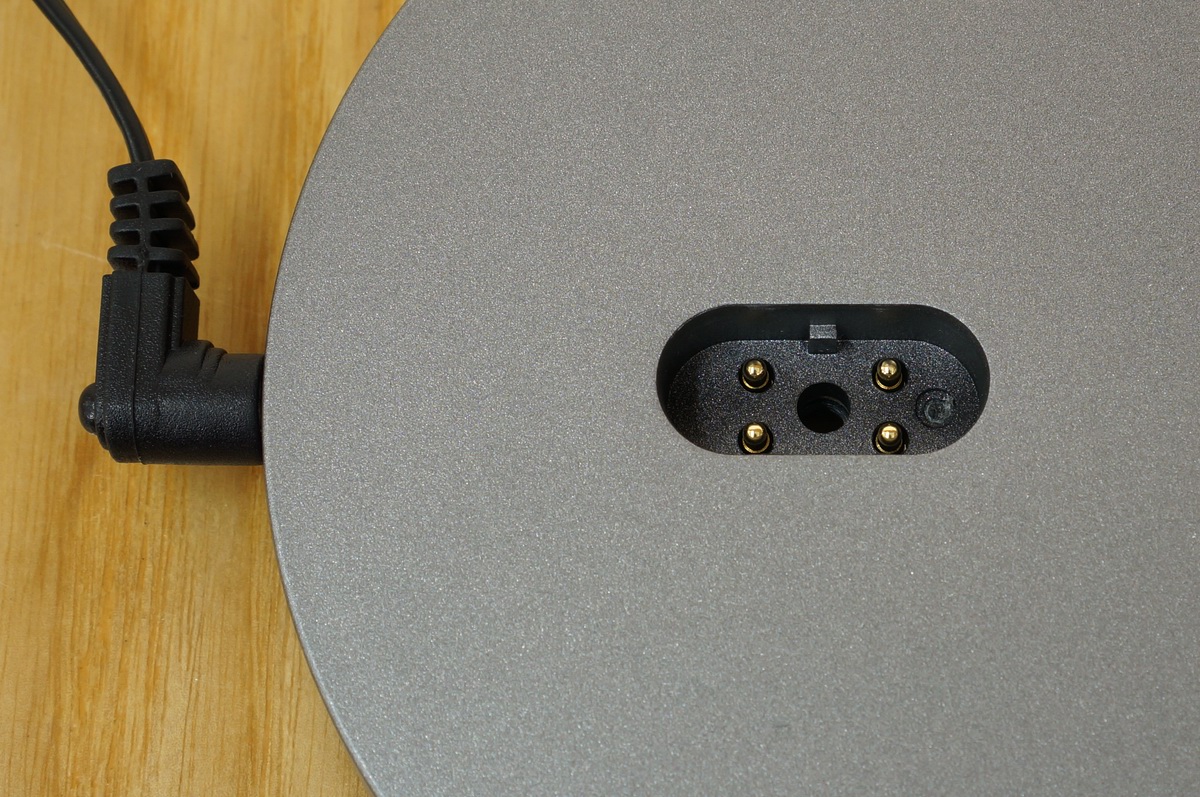 摩米士无线充电台灯,摩米士momax10000