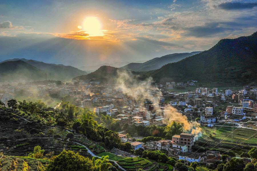 山沟沟里的村庄有哪些,一个山沟沟里的村庄