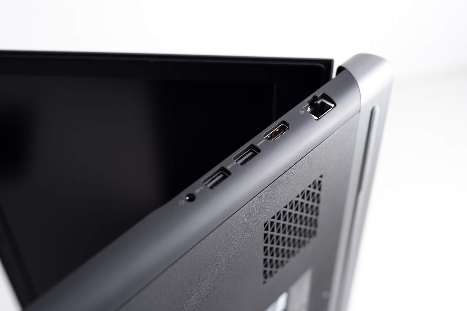 曾经万元I7游戏本降价后要不要买Dell灵越游匣Master7000评测