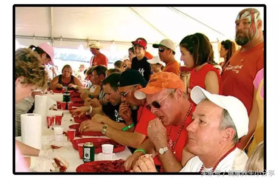 新奥尔良也从来不存在烤鸡翅和烤鸡腿堡那只有吃不完的小龙虾