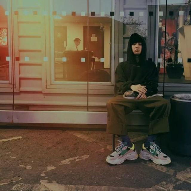 巴黎世家老爹鞋triples复古运动鞋,巴黎世家黑粉老爹鞋