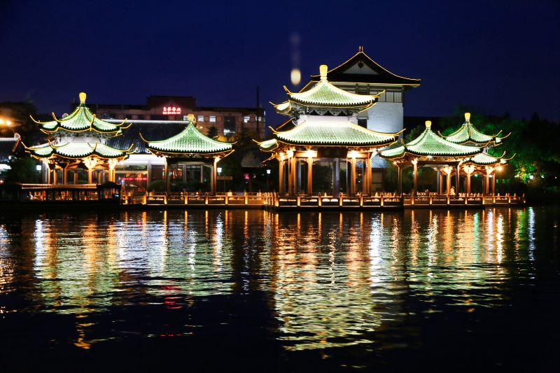 南通旅游攻略必去景点排名,南通紫琅湖公园五一有没有灯光秀