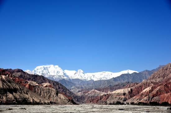 五一小长假北疆旅行,五一游玩的小短文50字