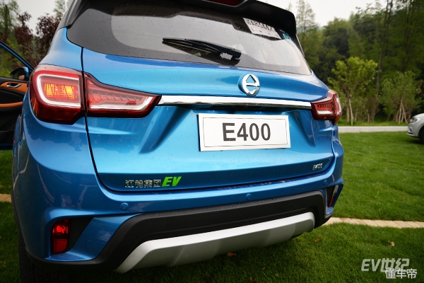 续航300公里最便宜的新能源车suv,续航超300新能源suv