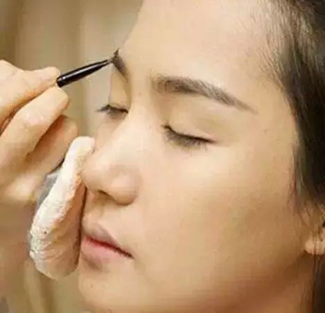 自己画裸妆,如何画裸妆视频教程