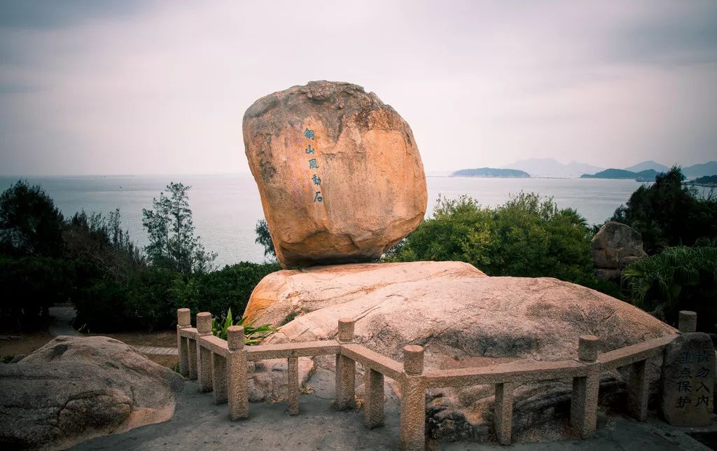 离厦门200公里的城市,离厦门十来分钟的小城