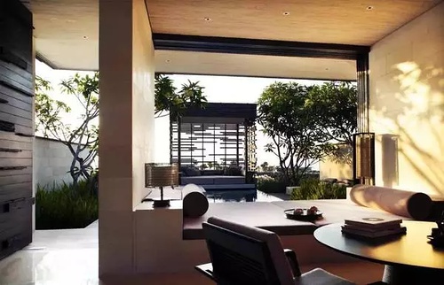 悬崖边别墅建筑,独特的别墅建筑