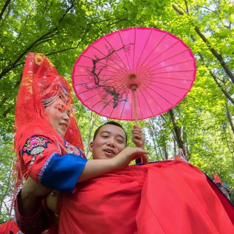 鐣叉棌椋庢儏鎽勫奖,杩愭渤鐣旂殑缇庢櫙