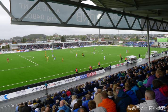 挪威绝美足球场,挪威诺夫顿岛球场