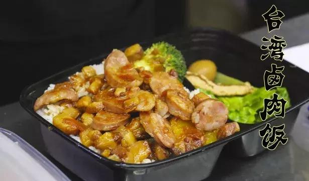 结婚12年，台湾夫妻在厦大旁开了家“黑”店，专治小确丧……