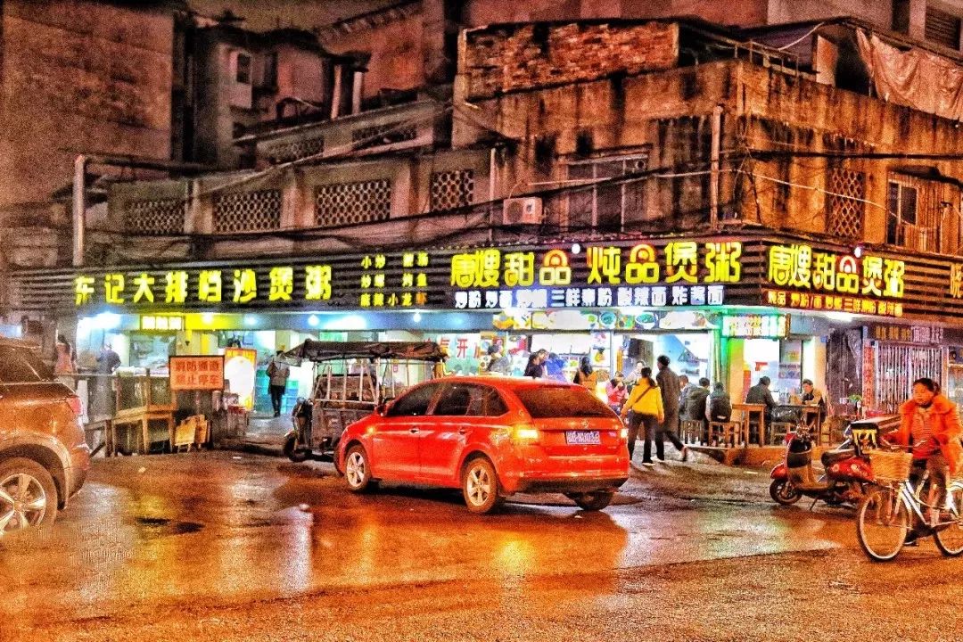 柳州螺蛳粉小城记忆,一碗螺蛳粉来一座城