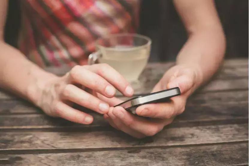 紧急情况手机没信号怎么办,手机连移动硬盘供电怎么解决