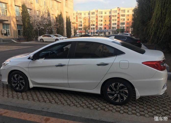 本田凌派底盘加强,凌派2022款180turbocvt豪华版油耗
