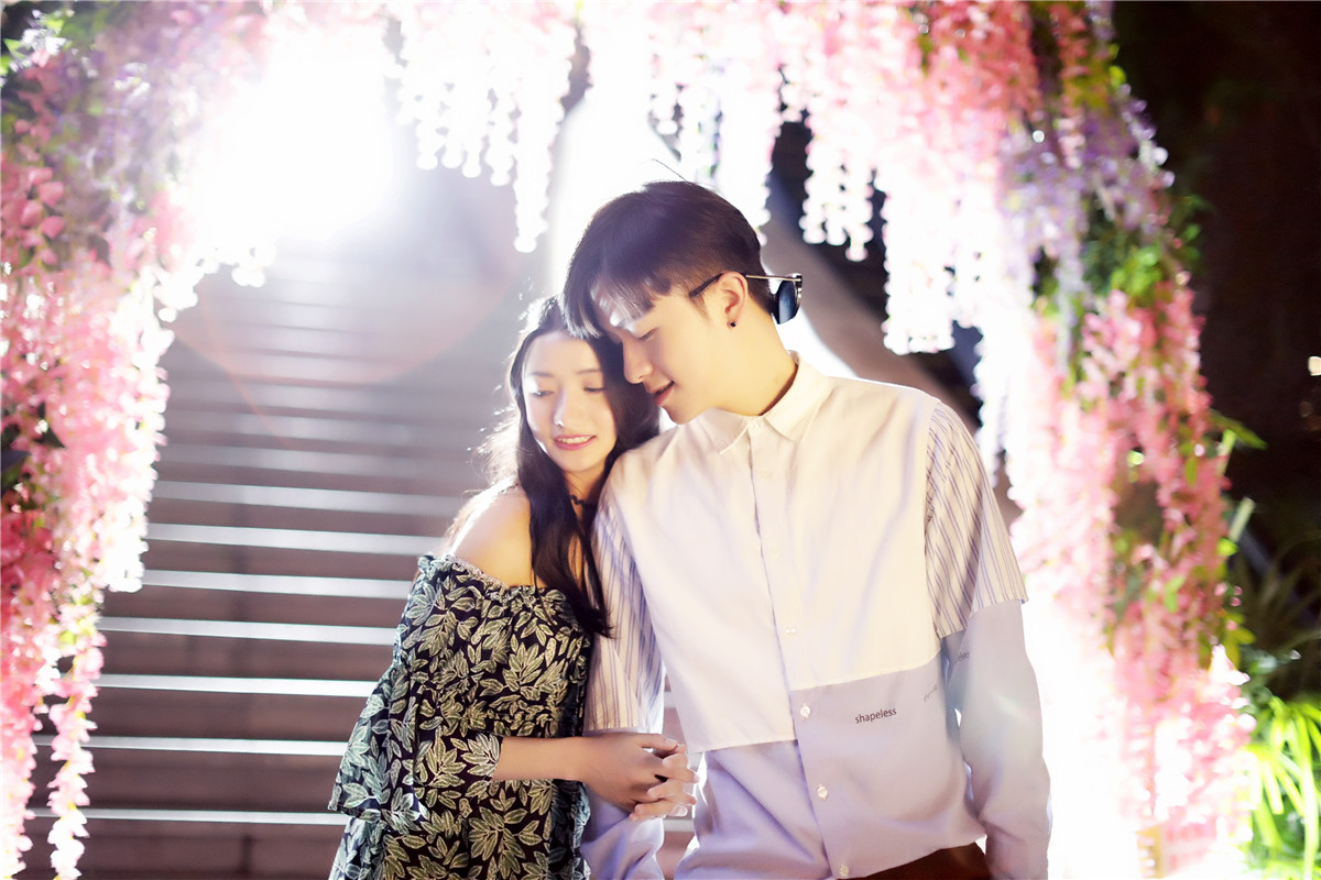 重庆小情侣秀恩爱,重庆小情侣旅游