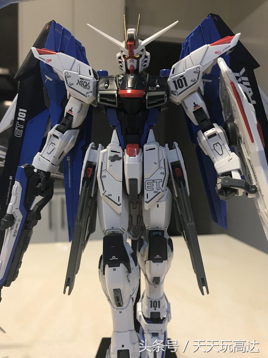 鍘熻壊鐗堝啣鐣屼笁宸ㄥご,鍐ョ晫涓夊法澶寸孩椋為緳