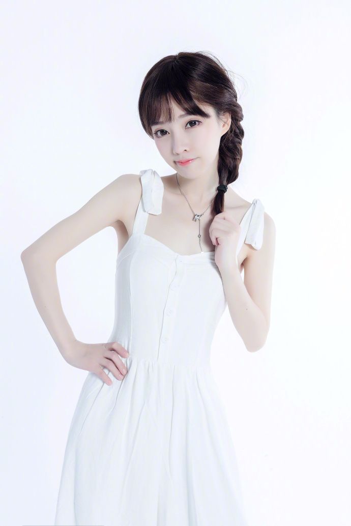 冯提莫美照,斗鱼一姐冯提莫照片