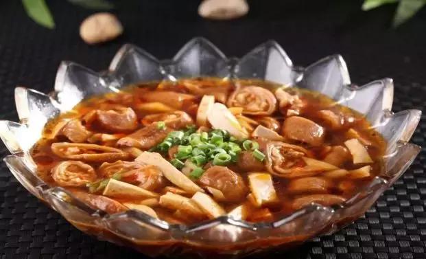 菏泽大厨拿手菜现炒自然鲜,大厨一人一天一道拿手菜