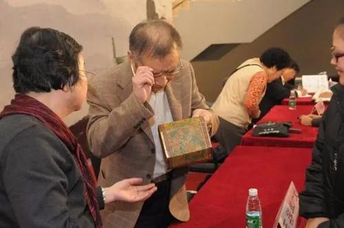 虚假收藏品骗局揭秘,收藏假货