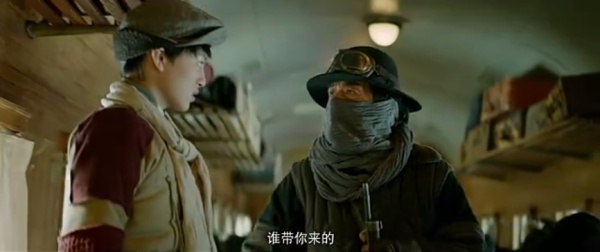 成龙电影里的女儿们,感受着浓浓的父爱,却有一个很蹊跷的共同点