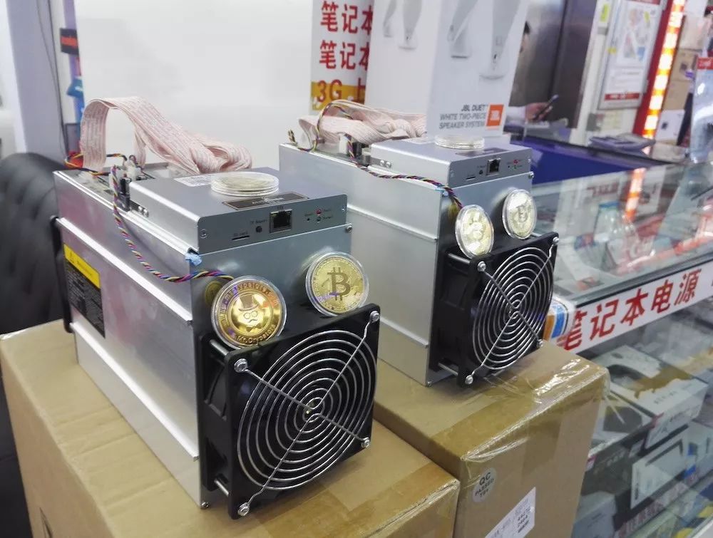 不到仨月从14万跌倒1万，华强北的*币特比**矿机怎么了？