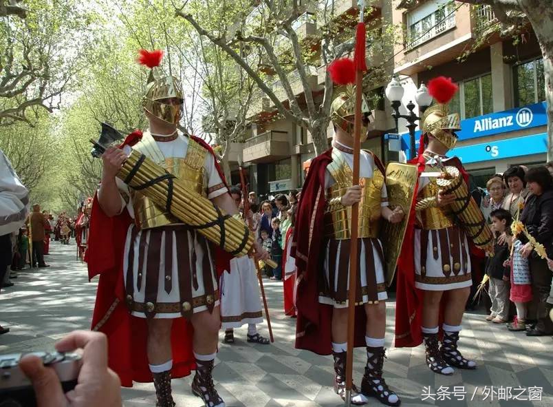 集邮涨知识，原来法西斯只是个棍儿，希特勒拉着墨索里尼有其原因