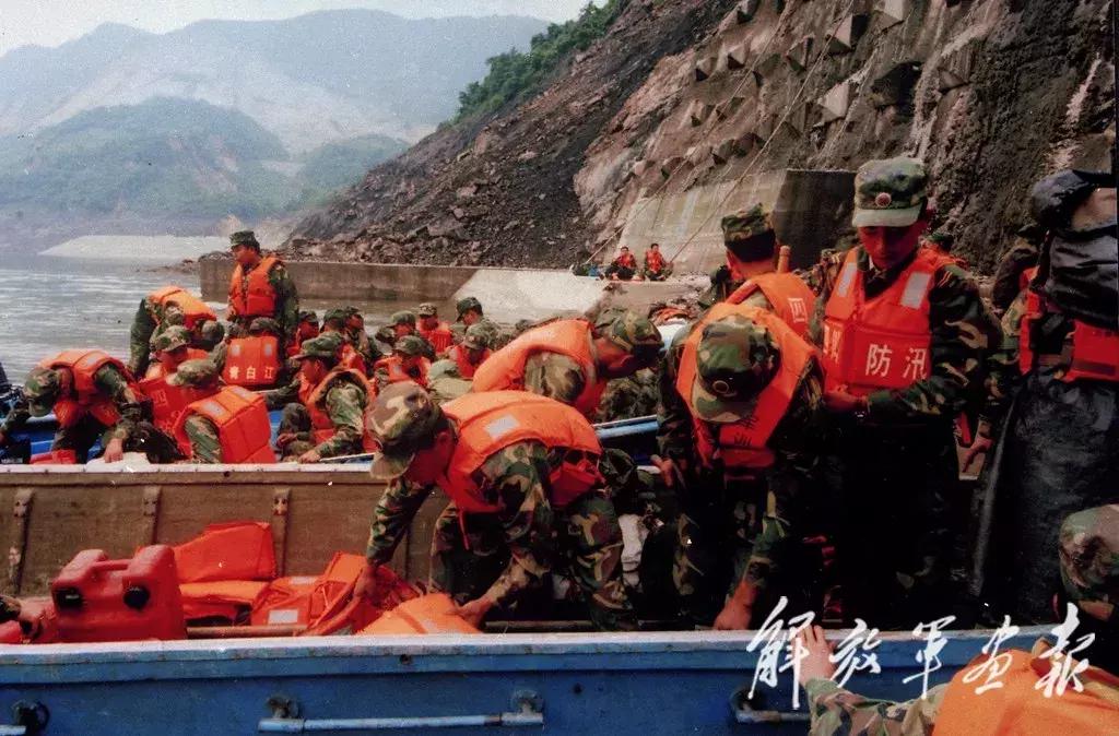 抗震救灾汶川,汶川地震十年感人视频播放