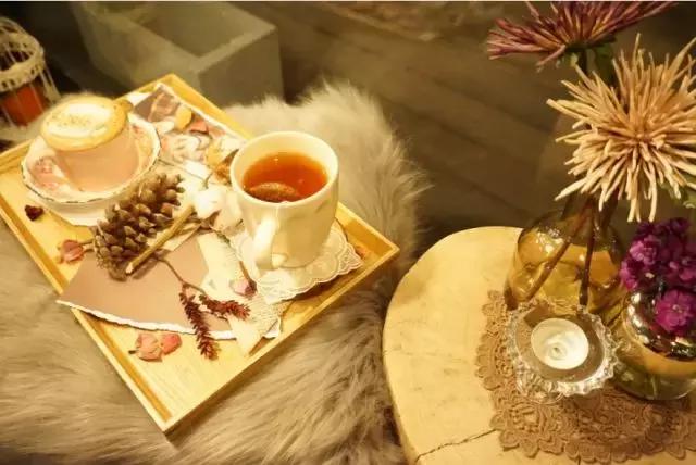 为喜欢自拍的小仙女打造的咖啡店！据说90%的韩国妹子都去打过卡