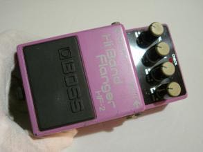 初学吉他用什么效果器最好,弹电吉他必用哪几个效果器