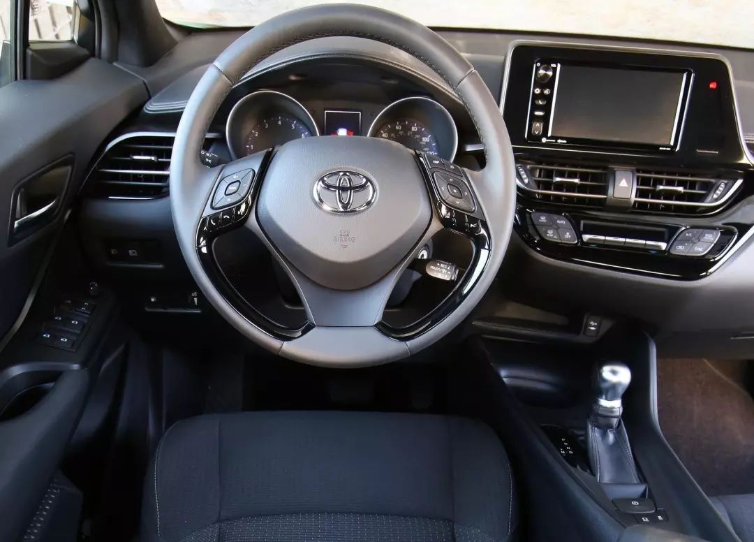 定义新风尚，最具年轻心，丰田SUV双子星“重塑时代潮流”