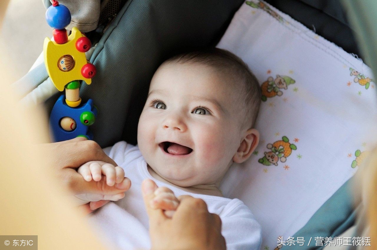 今天营养师筱铥带你了解了解：生完孩子什么时候请催乳师合适？