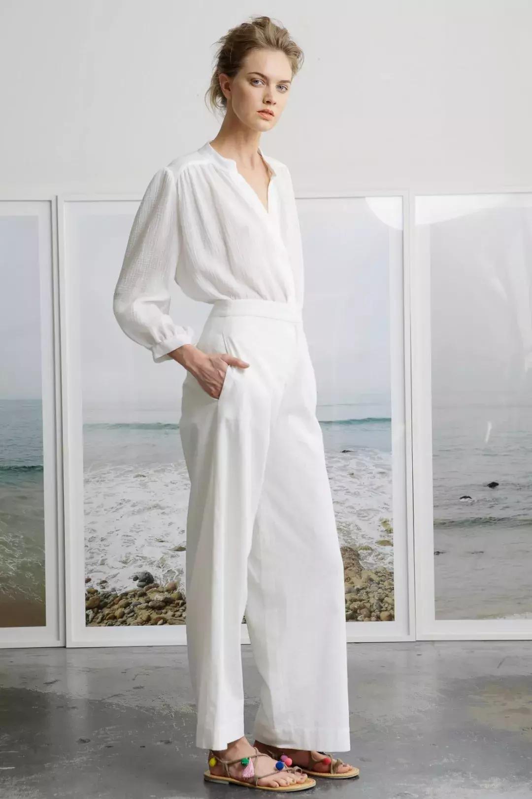 显瘦阔腿裤百搭秋季,最好穿的白色显瘦阔腿裤