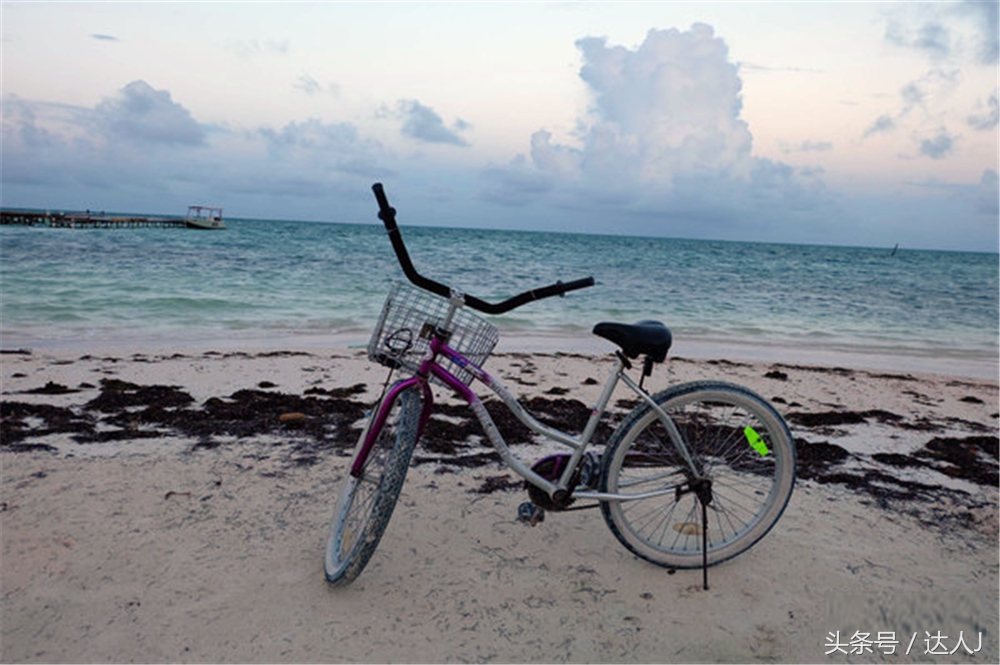 伯利兹大蓝洞好看吗,伯利兹大蓝洞有多深