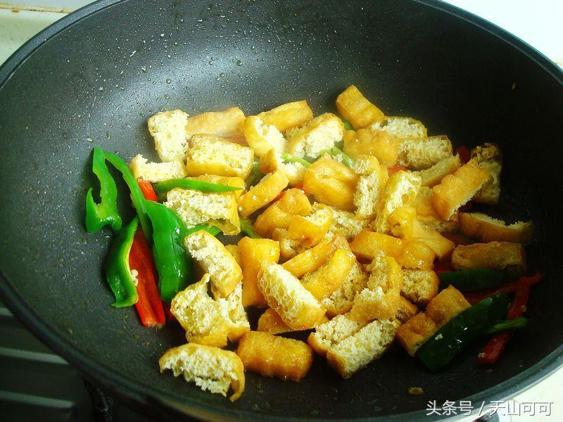 鸡蛋搭配什么炒最下饭,鸡蛋都能配什么炒吃