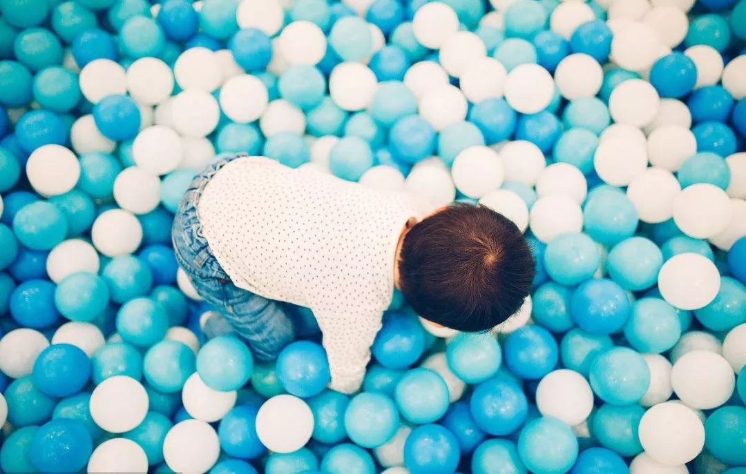 放风筝需要多大的场地,放风筝的大草坪公园在哪