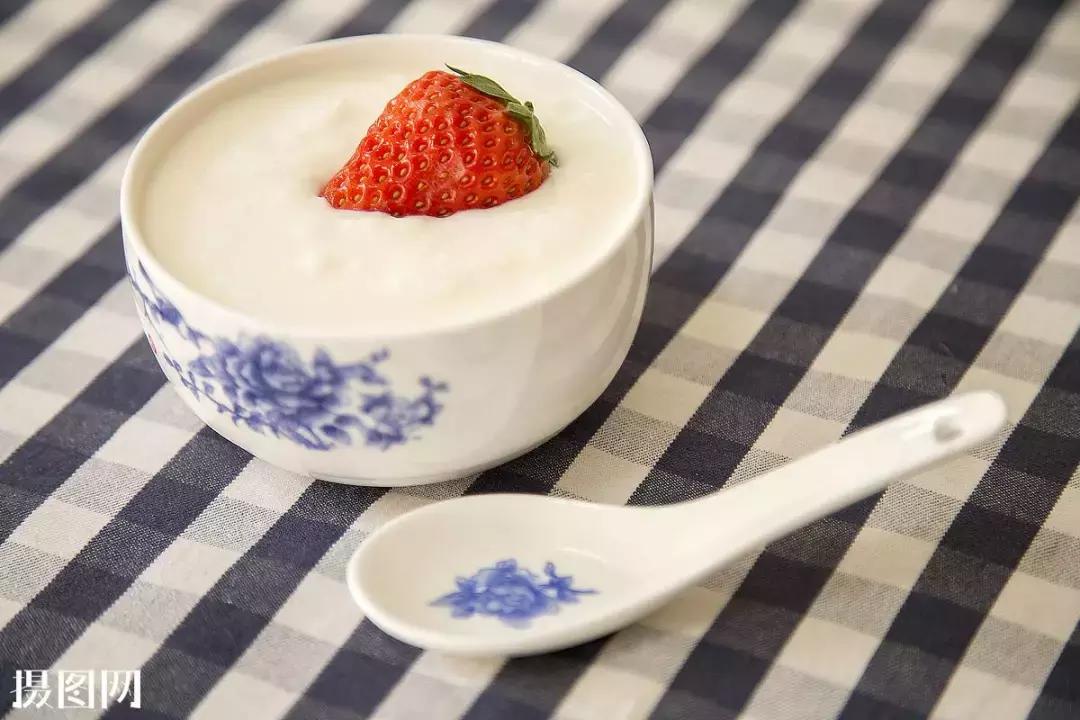 酸奶可治慢性炎症,喝酸奶有助于调理肠道吗