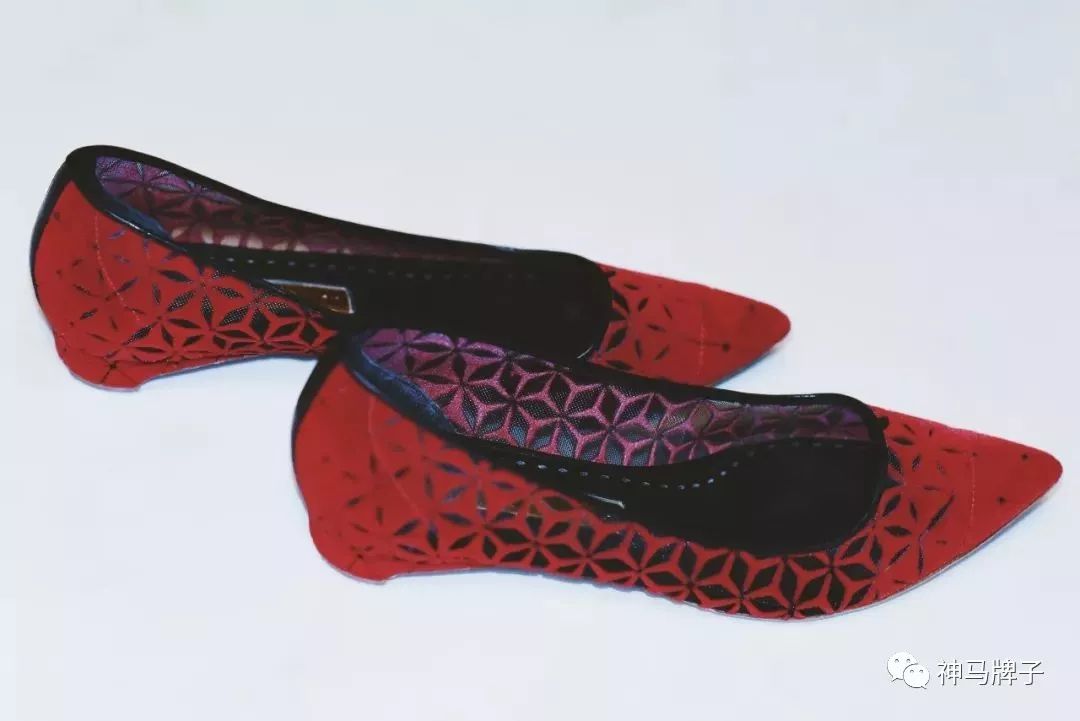 唐晶款英伦风圆头女鞋,唐晶同款鞋厚高跟鞋