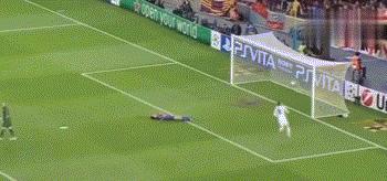 是他让我明白：满脸雀斑的男人也可以这么帅！