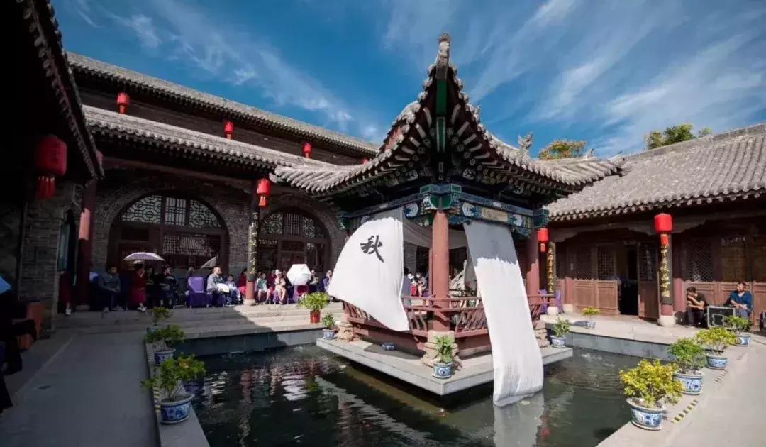 宕囧畞鍙ゅ牎澶滄櫙,宕囧畞鍙ゅ牎