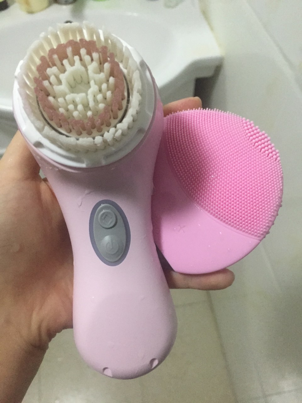 周冬雨小周迅,周冬雨小珍珠脸