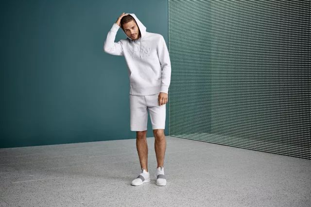 谈资赵露思,谈资射箭