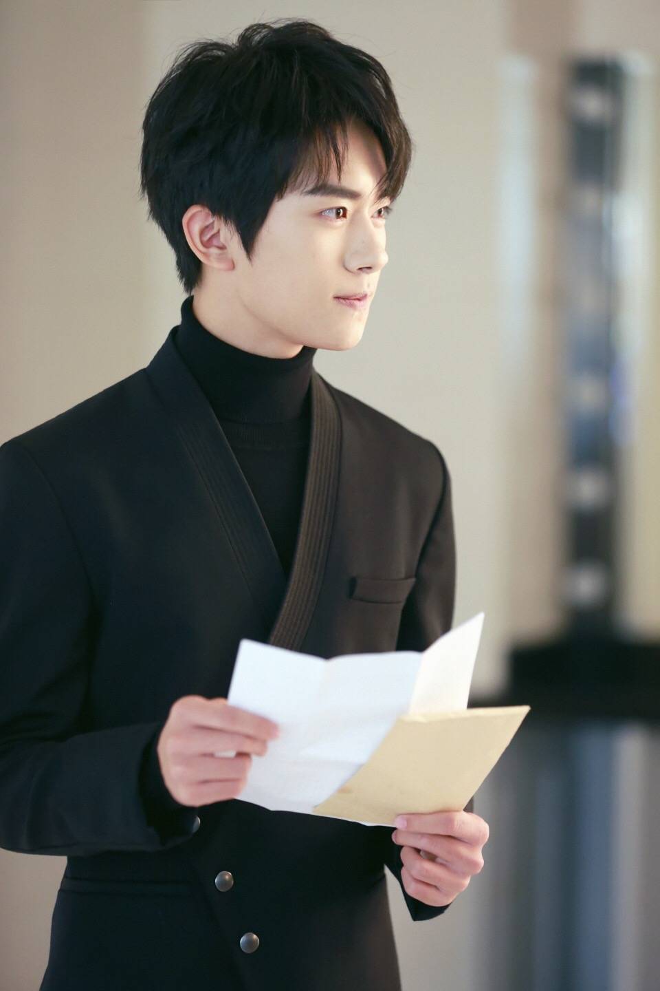 那么不同类型的易烊千玺，到底哪个才是他自己？