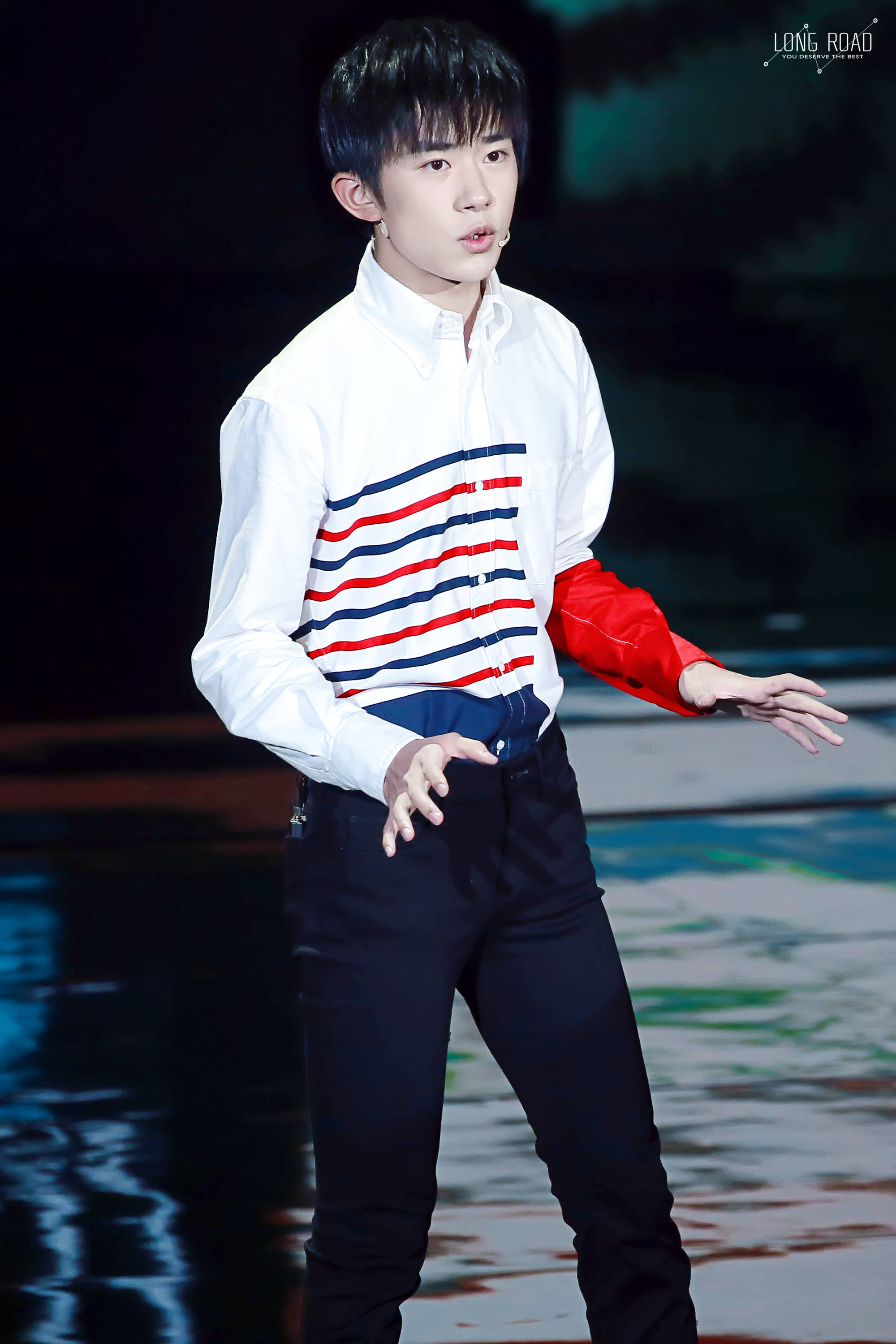 那么不同类型的易烊千玺，到底哪个才是他自己？