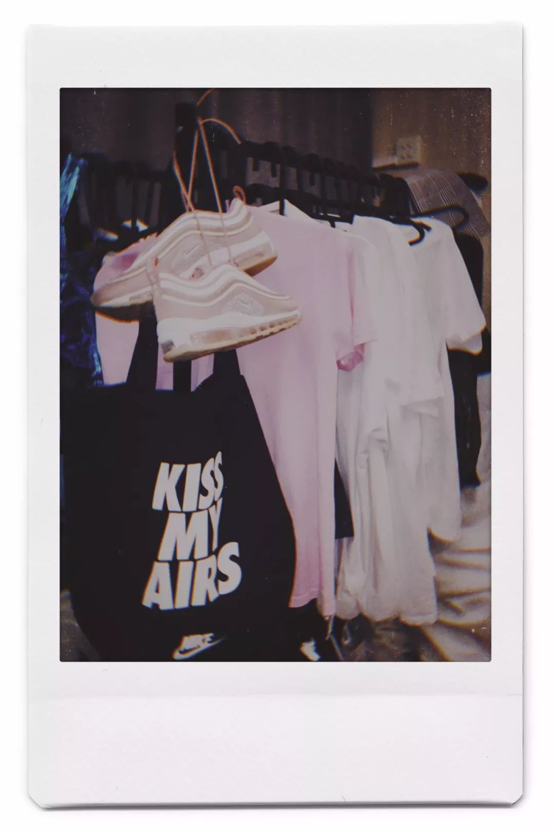 小贾和卡戴珊都用的拍立得APP，真得不试一下吗？丨编辑推荐